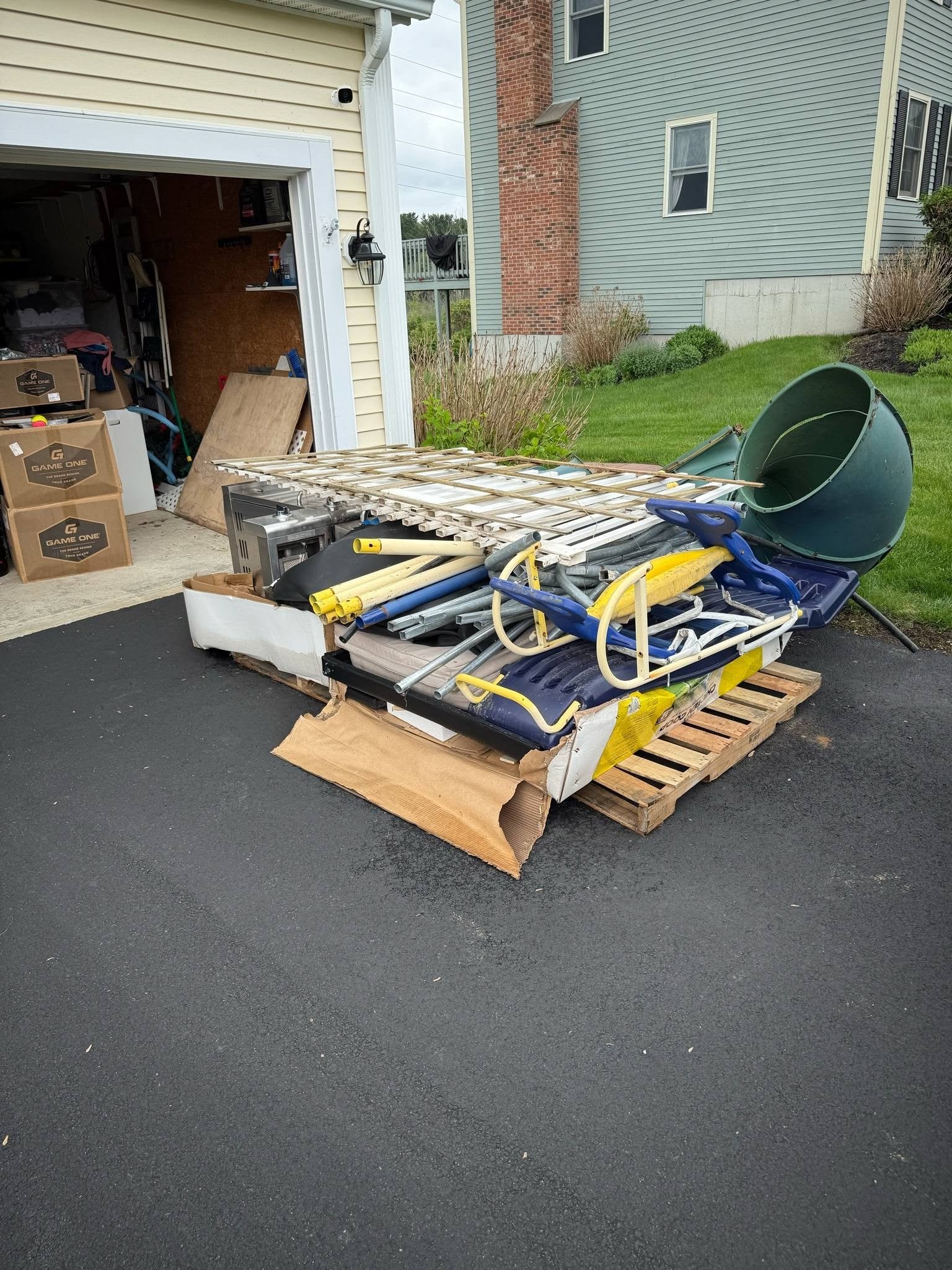 Curbside Junk Pickup service in Rhode Island and Southern Massachusetts