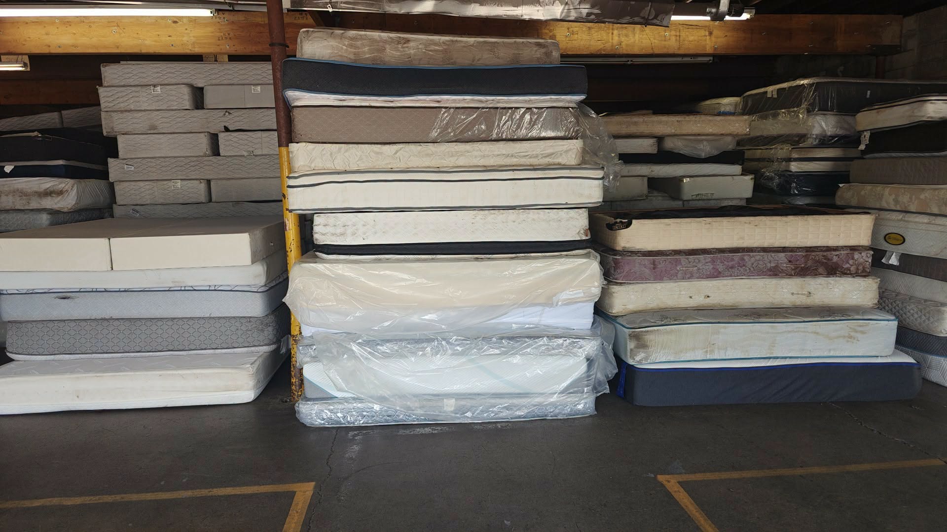 Mattress Removal & Recycling service in Rhode Island and Southern Massachusetts